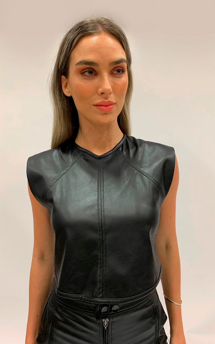 Blusa Isy Preto Souisy