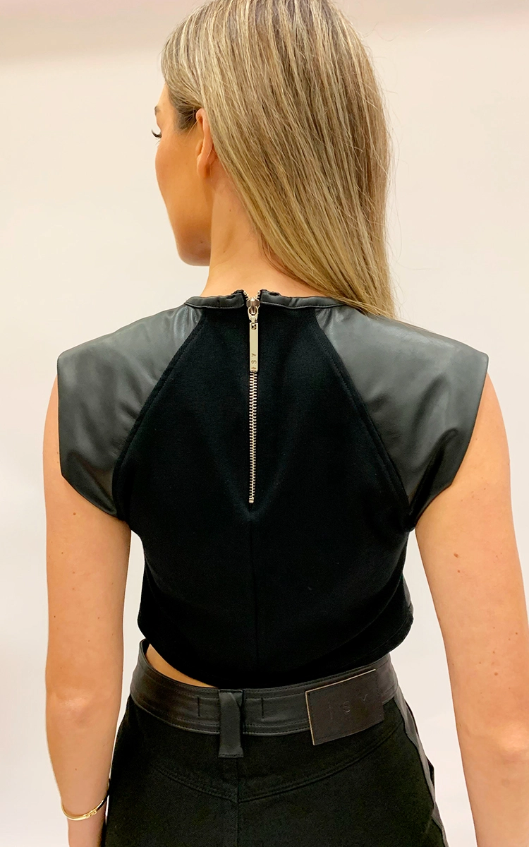 Blusa Isy Preto Souisy