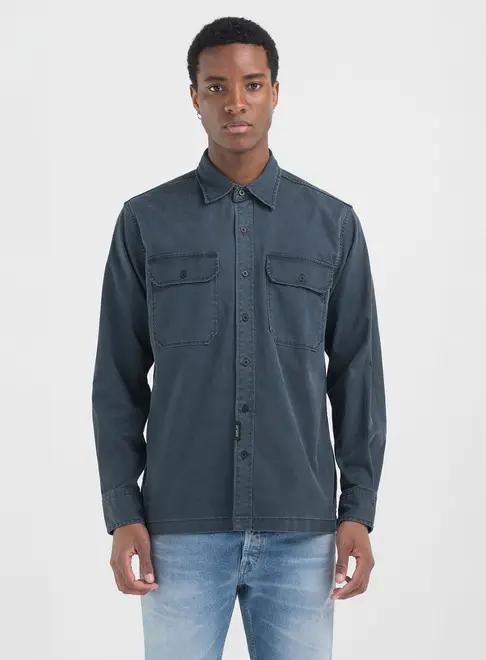 98Tシャツ Camisa Manga Longa Reta e Bolsos Frontais -
