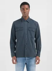 Camisa Manga Longa Reta E Bolsos Frontais