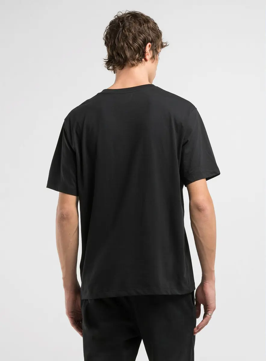 Camiseta Masculina Modelagem Solta Com Estampa Preto Lcecci