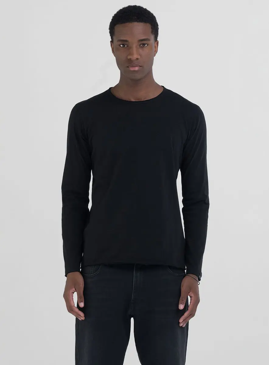 Camiseta Manga Longa Reta Preto Lcecci