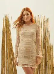 Vestido Curto Com Bordado Manual