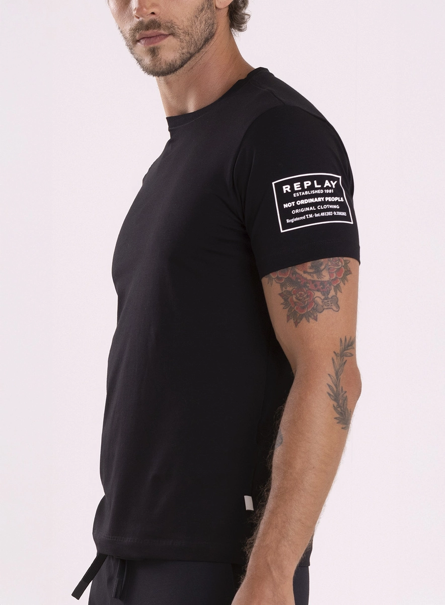 T-shirt Regular Slim Preto Lcecci