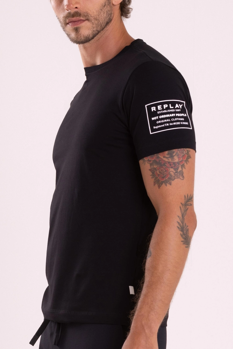 T-shirt Regular Slim Preto Lcecci