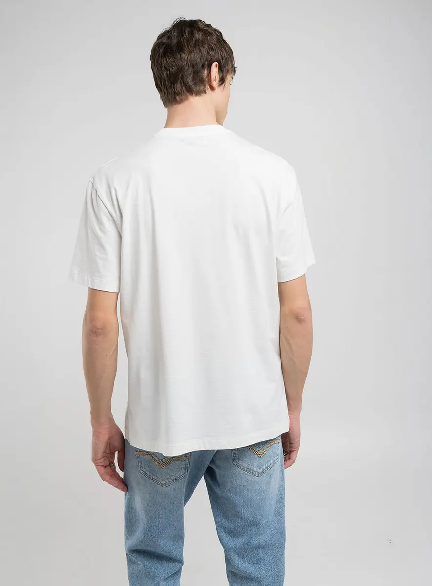 T-shirt Relaxed Com Estampa Frontal Off Shell Lcecci