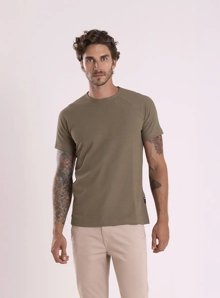 T-shirt Manga Raglan Malha Texturizada Off Shell Lcecci