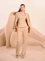 Blazer Feminino Com Aplicação Basic Comfort