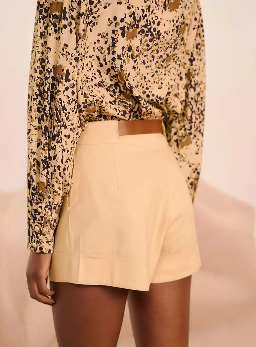 Short Feminino Alfaiataria Curto Basic Comfort Preto Souisy