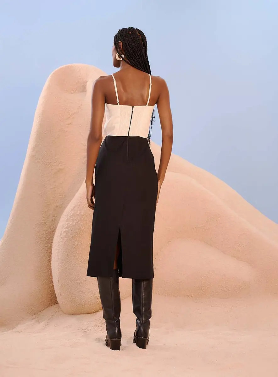 Vestido Midi Bicolor Com Detalhe Chic Preto Souisy