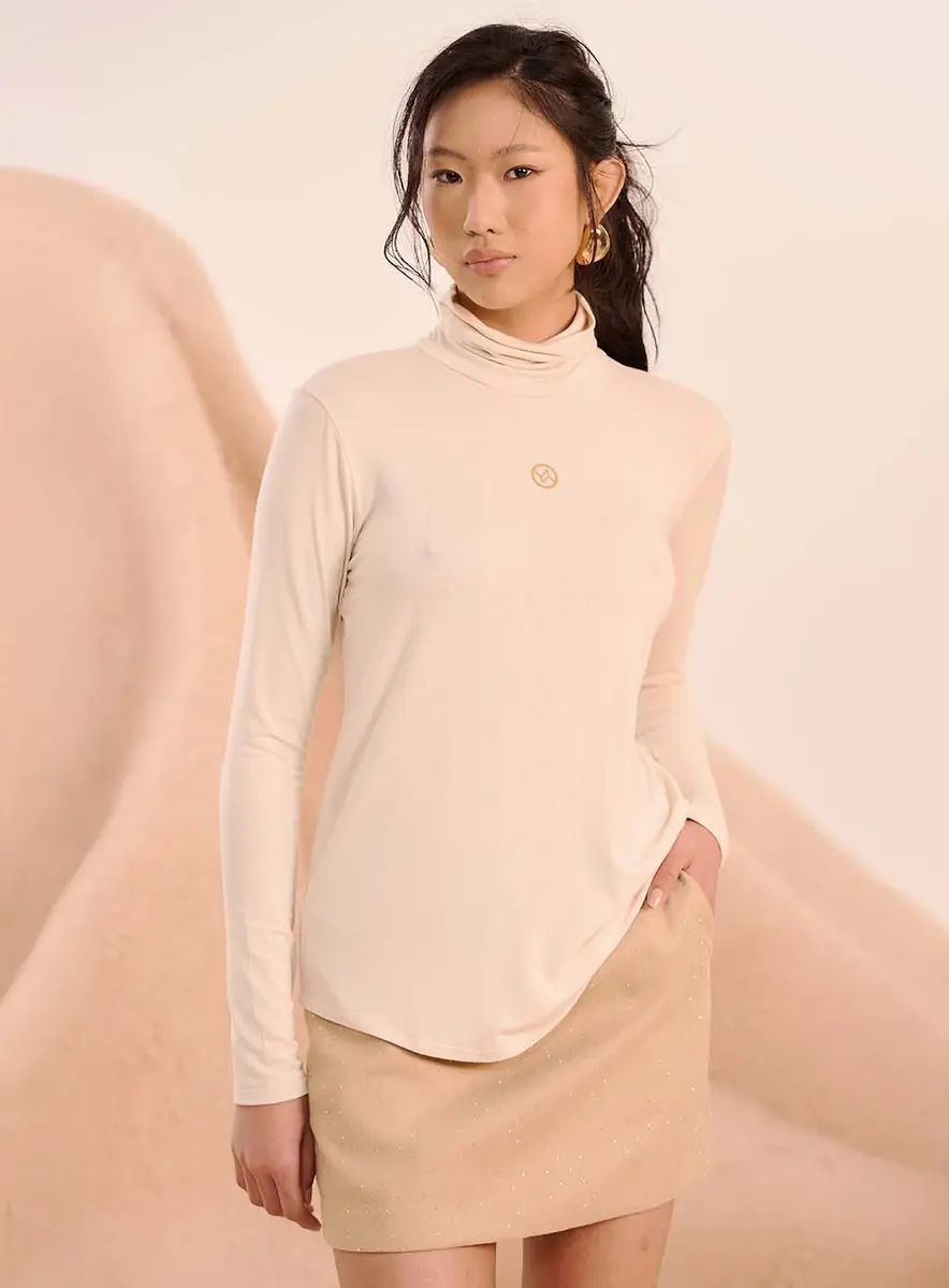 Blusa Areia Essencial Bege Souisy