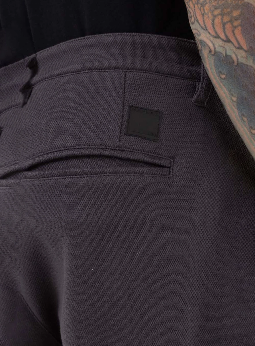 Bermuda Chino Em Malha Preto Lcecci