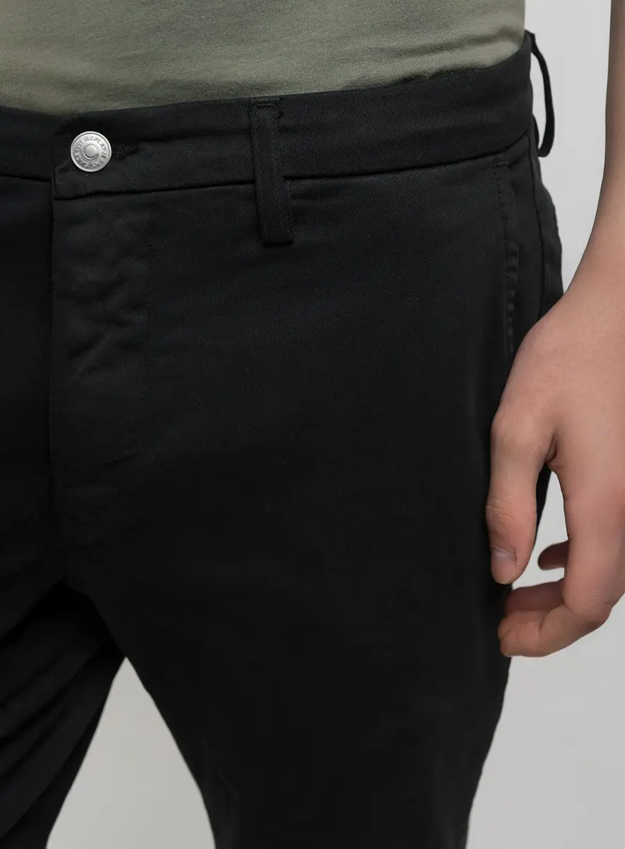 Calça Zeumar Chino Skinny Índigo Preto Lcecci