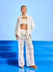 Calça Feminina Comfort Com Amarraçao Detalhe Renda
