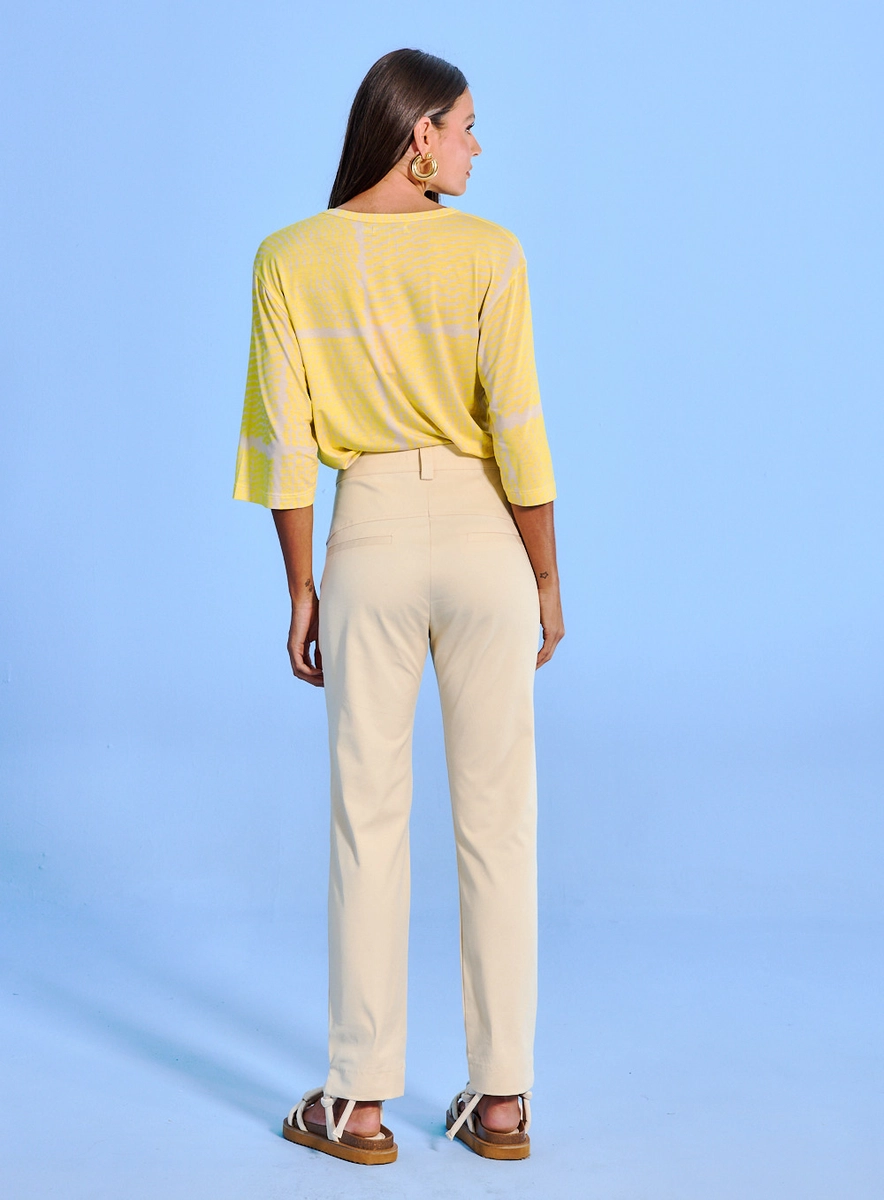 Calça Feminina Comfort Sarja Com Fenda Bege Souisy