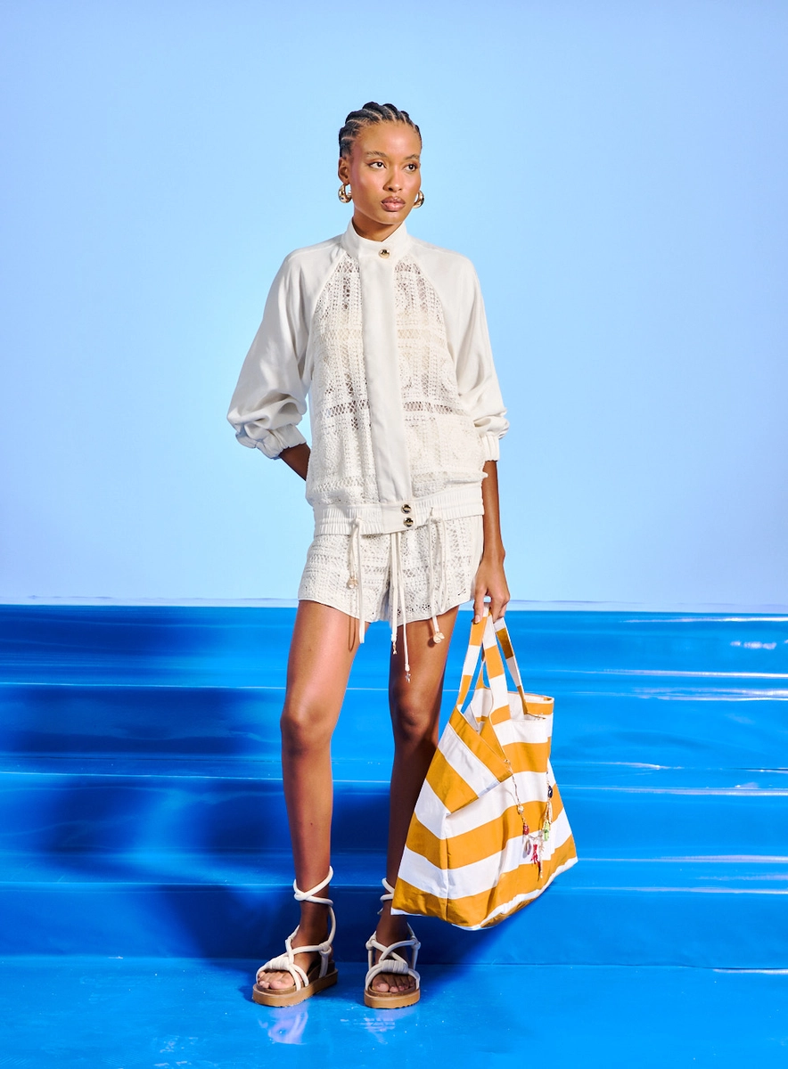 Short Feminino Linho Crochê Com Amarração Off Shell Souisy