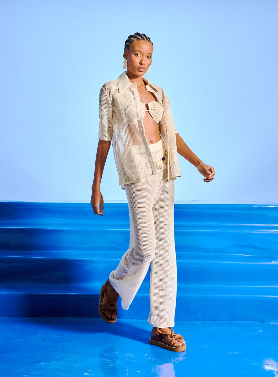 Camisa Feminina Tule Detalhe Linho Bordada Bege Souisy