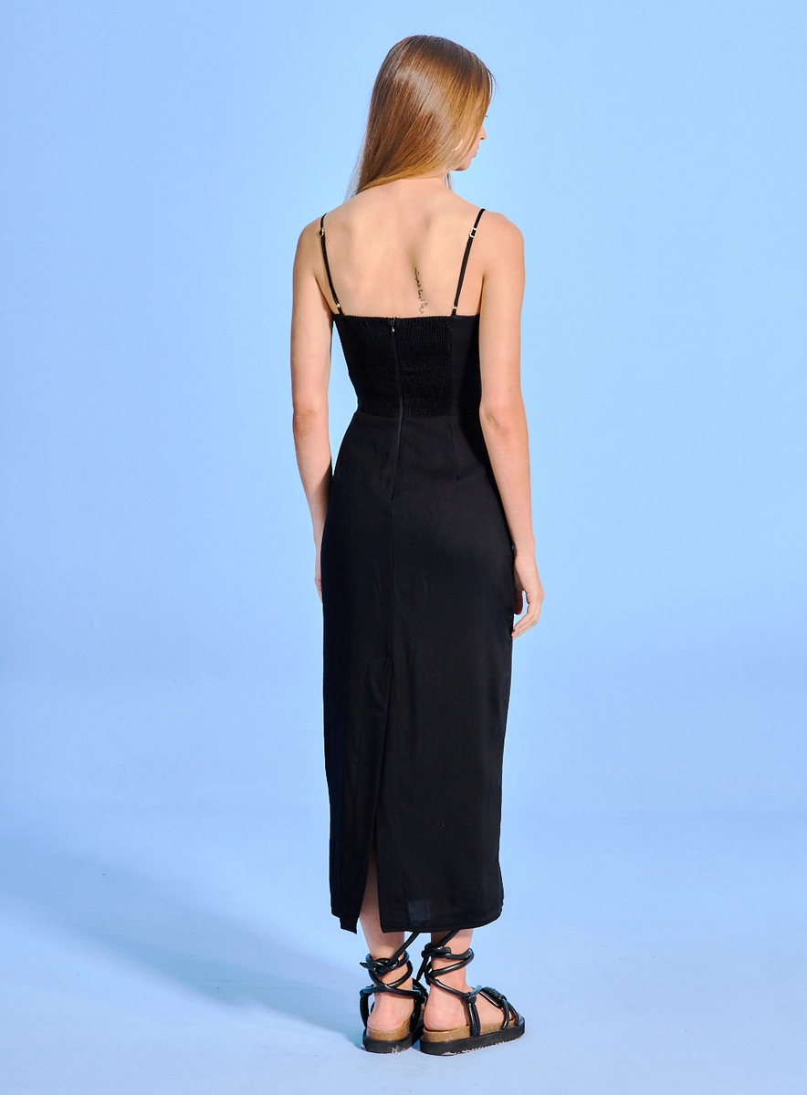 Vestido Linho Decote Coração E Alça Fina Preto Souisy