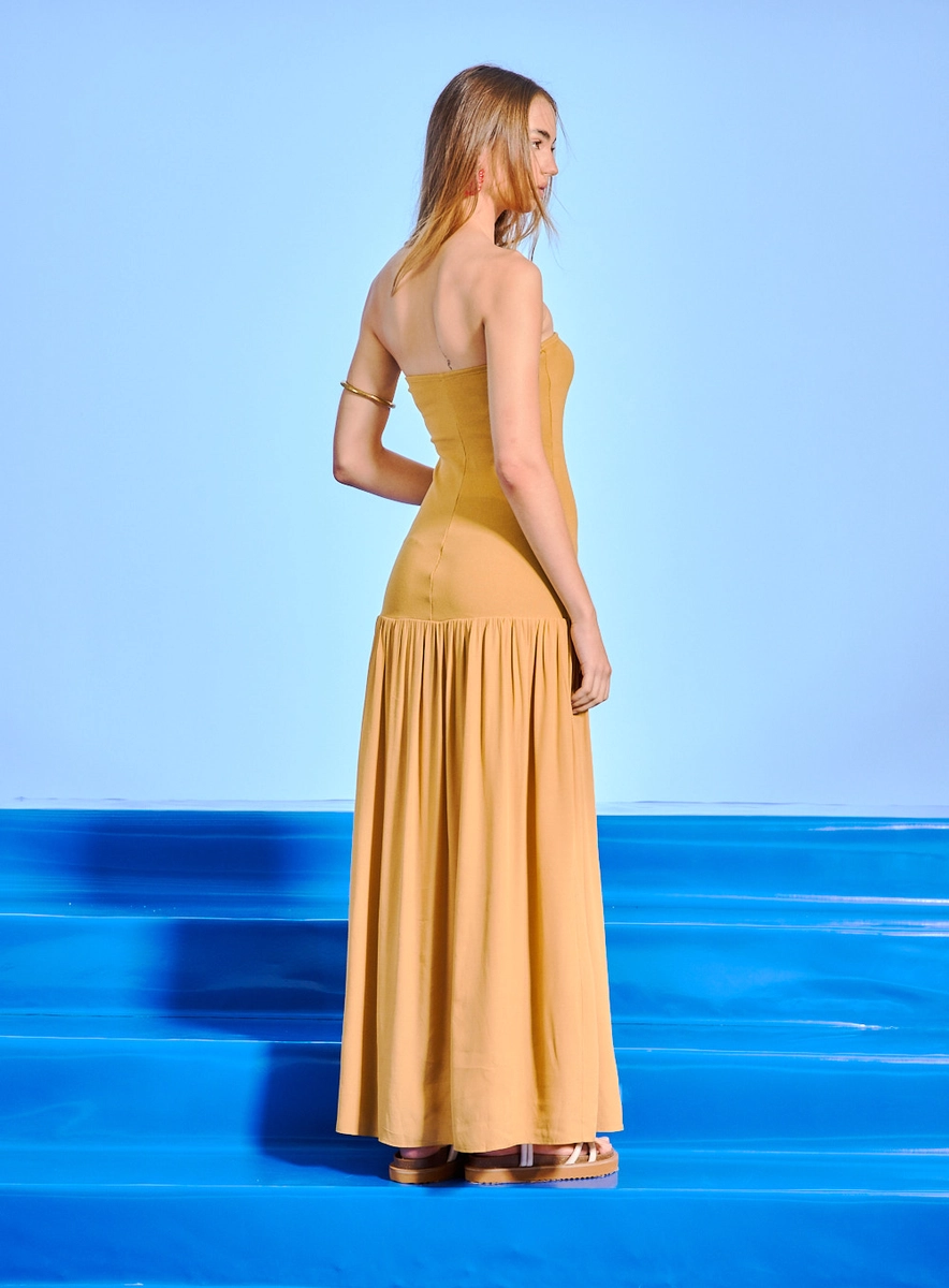Vestido Longo Sem Alça Com Babado Bege Souisy
