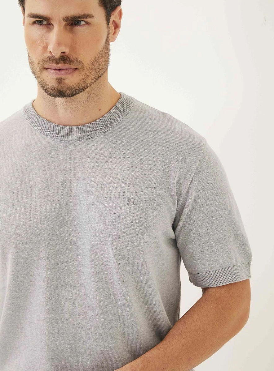Camiseta Em Tricô Cinza Sand Lcecci