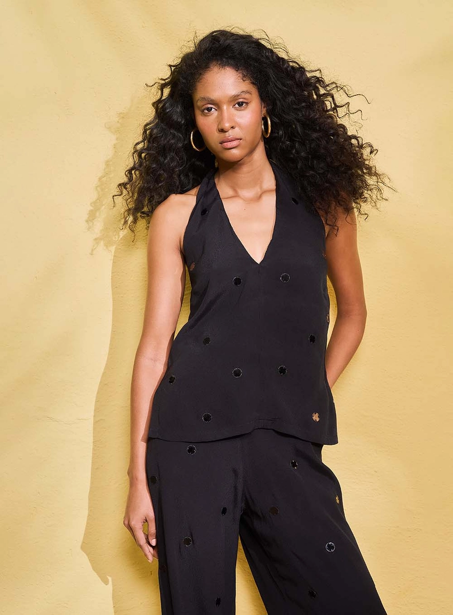 Blusa Bordada Preto Souisy