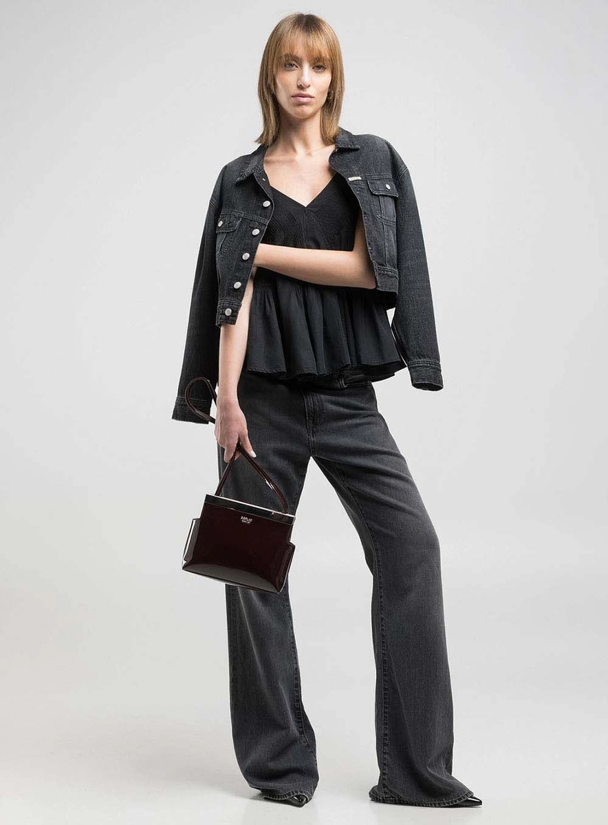 Blusa Decote V Em Linho Preto Lcecci
