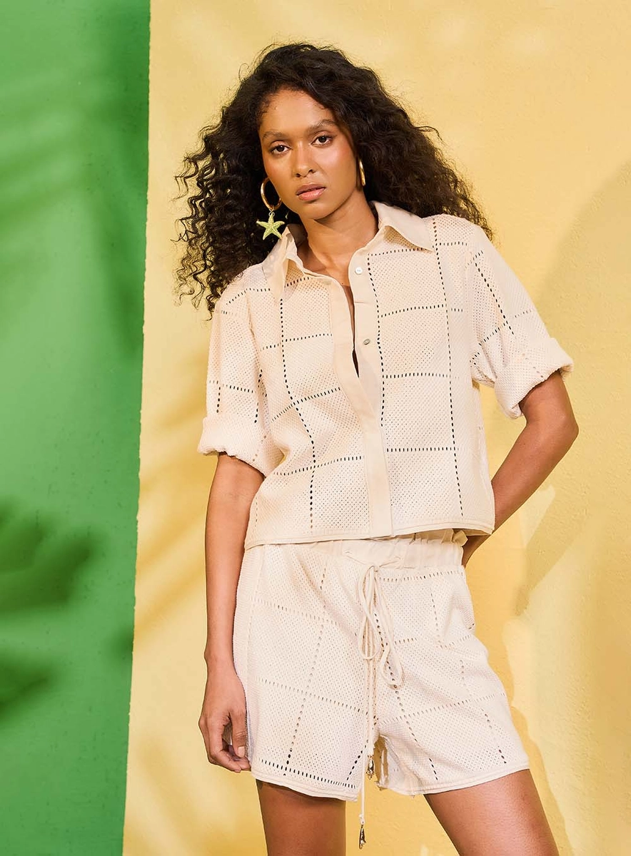 Camisa Vazada Texturizada Bege Souisy