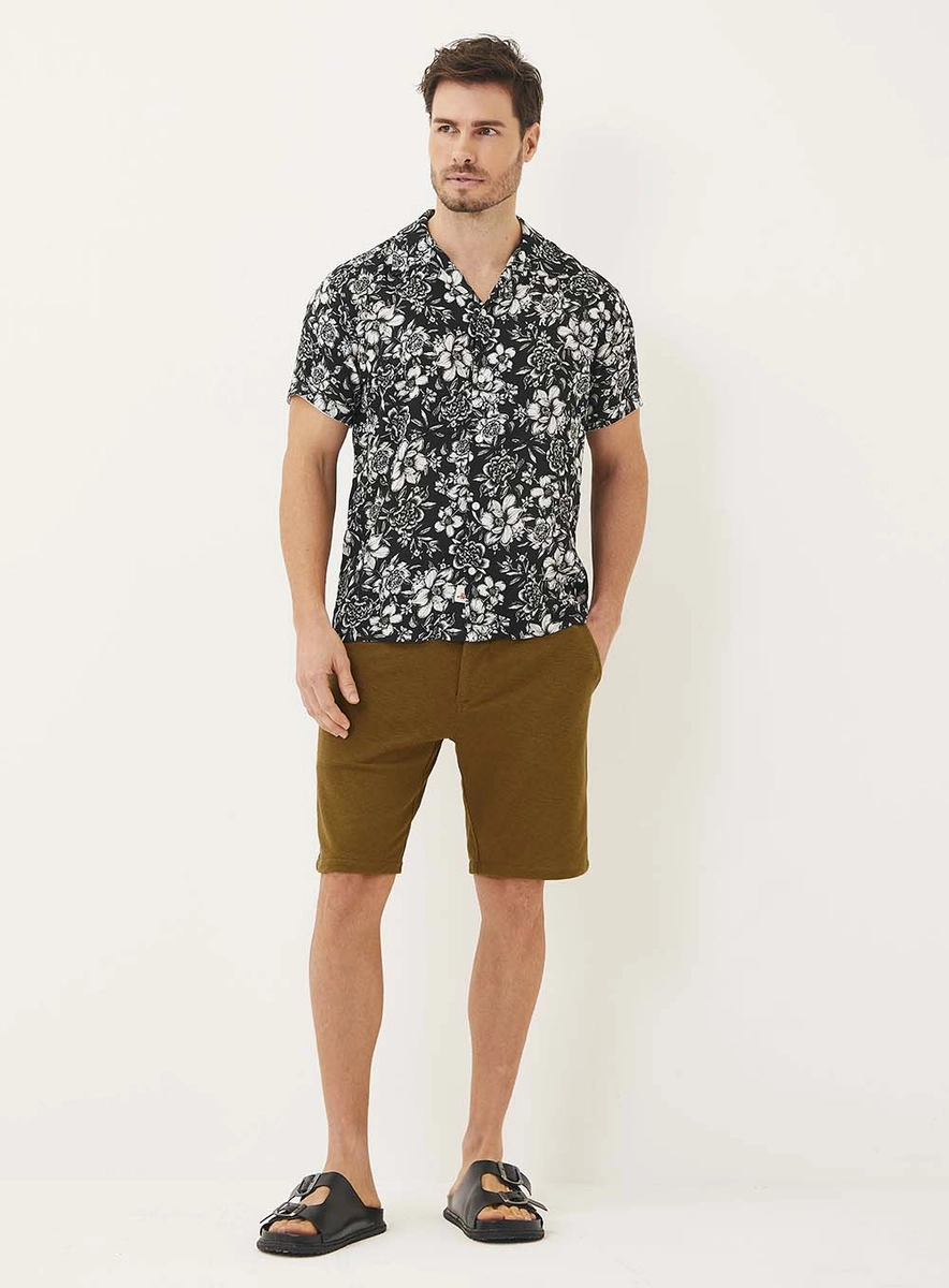 Bermuda Chino Marrom Bronze Mist Lcecci
