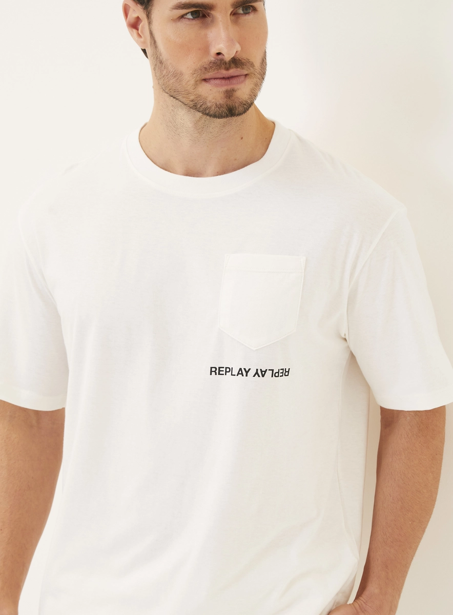Camiseta Masculina Regular Com Bolso Off Shell Lcecci