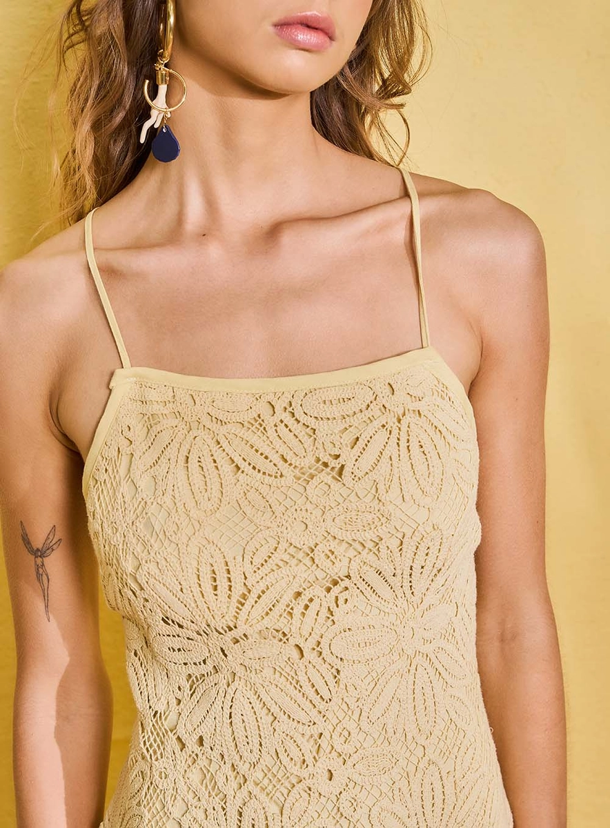 Vestido Curto Bordado Costas Abertas Amarelo Souisy