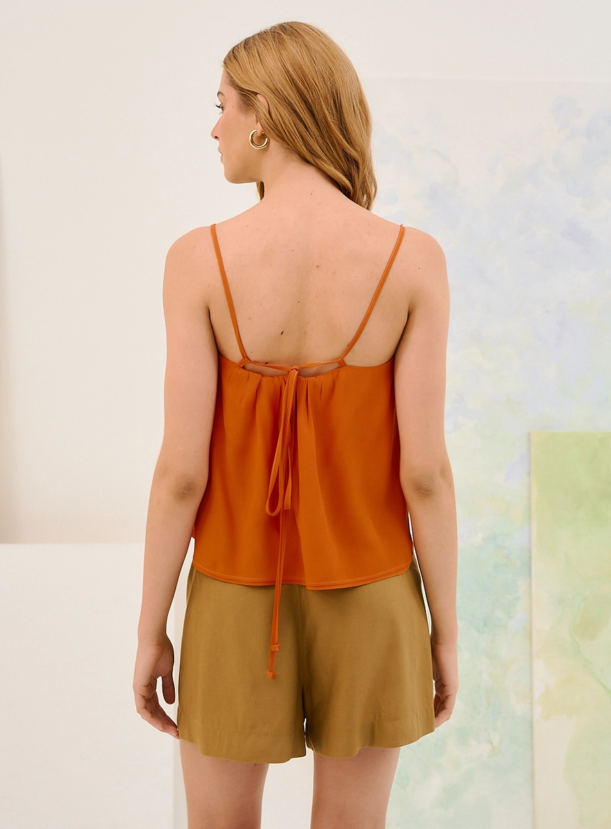 Blusa Curta Basic Comfort Com Decote Trançado Em U Laranja Souisy