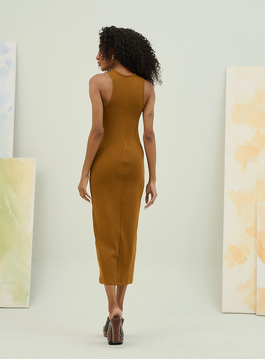 Vestido Midi Slim Assimétrico Com Alça Conectada Marrom Souisy