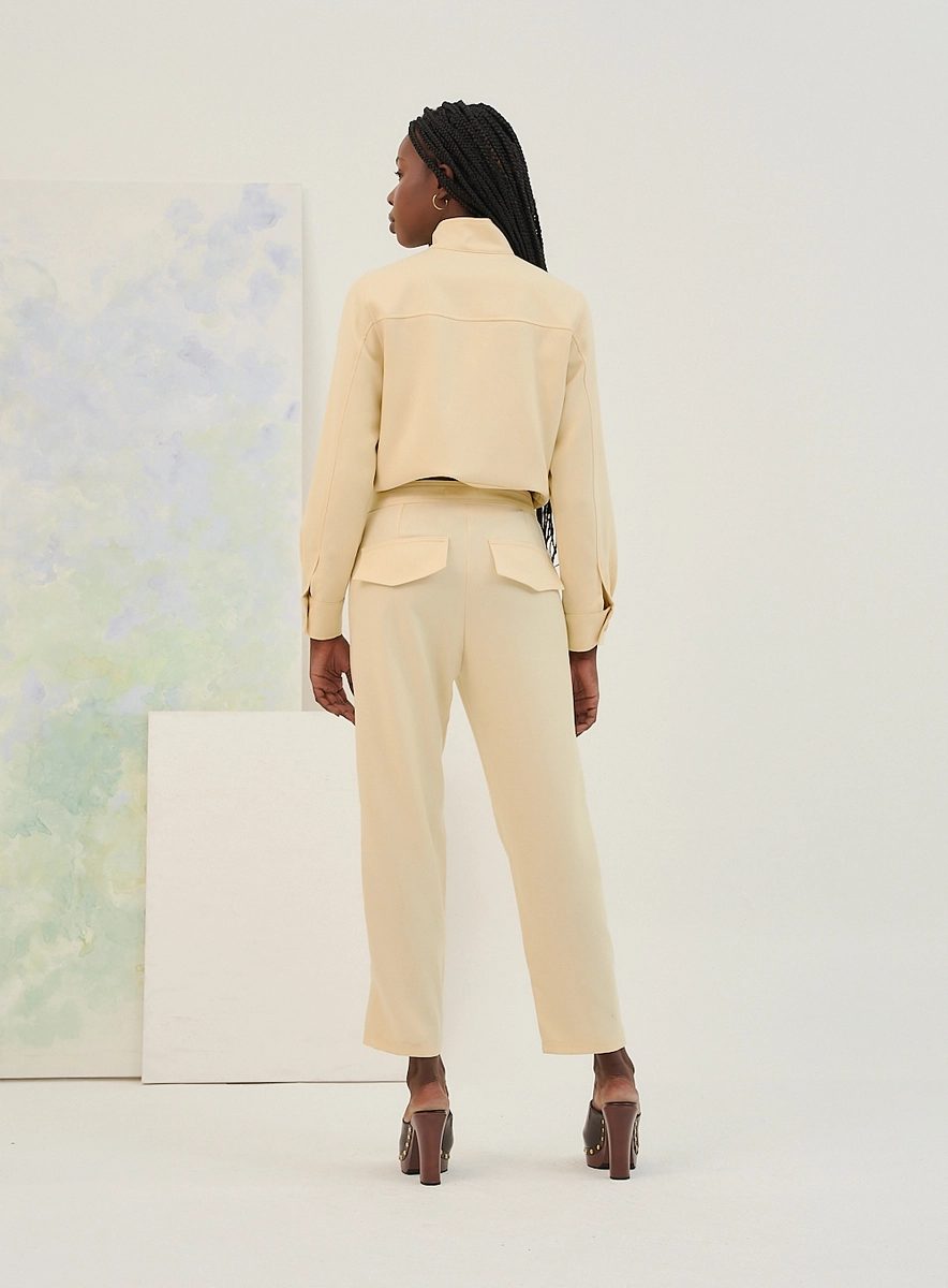 Calça Reta Alfaiataria Com Lapelas Amarelo Souisy