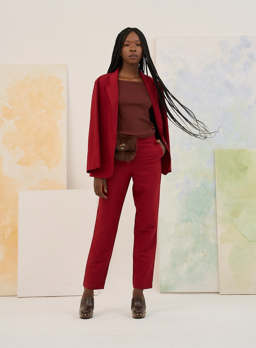 Calça Feminina De Alfaiataria Com Cintura Alta Bordô Souisy
