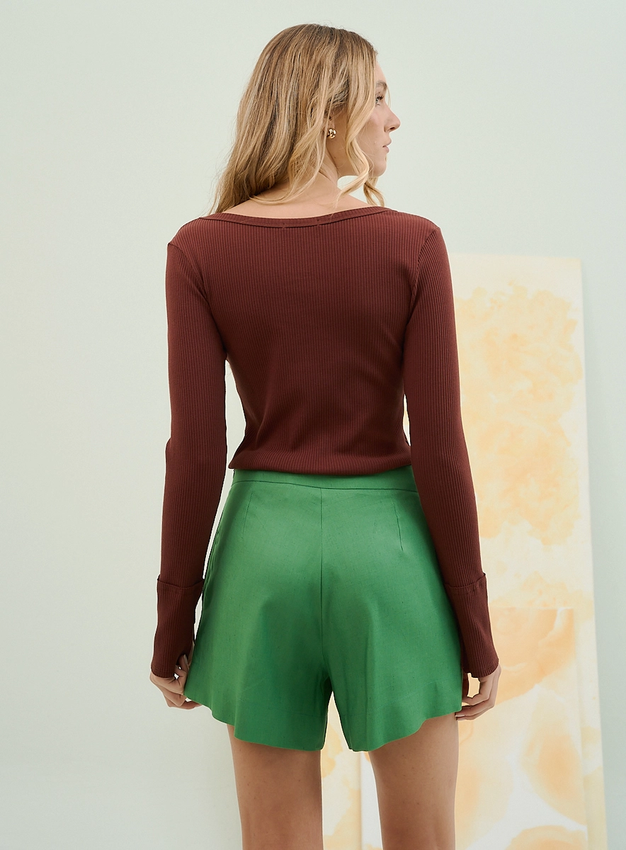 Short Em Alfaiataria Com Estampa Frontal Verde Souisy