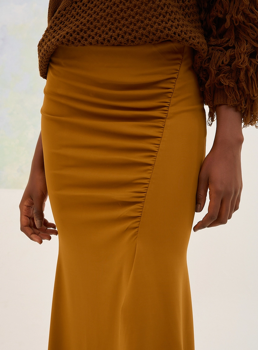 Saia Feminina Midi Com Drapeado Lateral Marrom Souisy