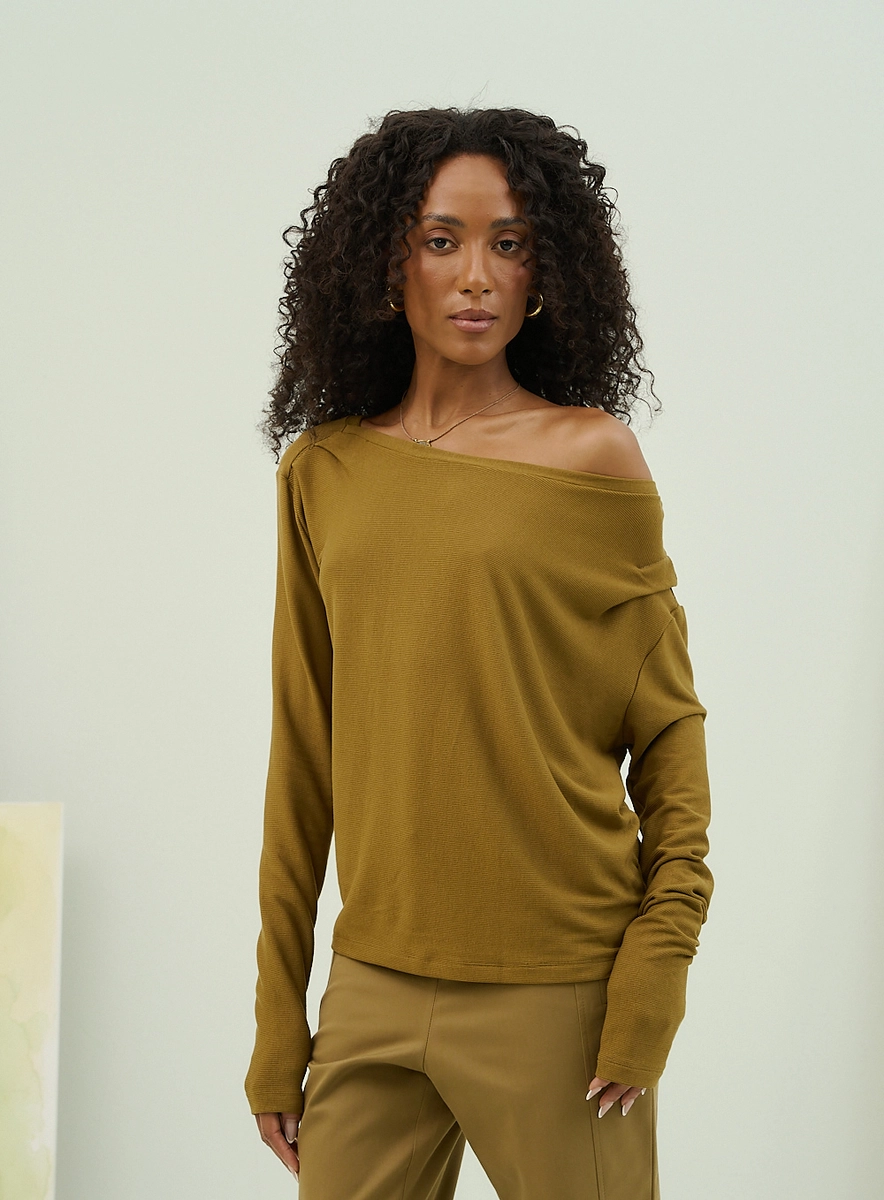 Blusa Ombro Caído Basic Comfort Com Decote Amplo Verde Souisy