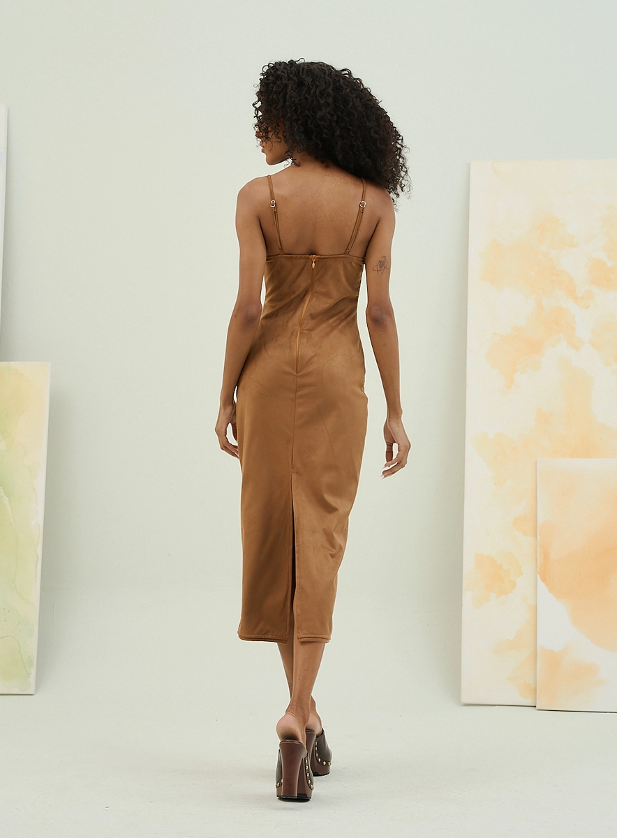Vestido Midi Basic Comfort Com Aplicação Bordada Marrom Souisy