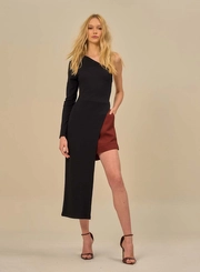 Blusa Feminina Assimétrica Com Recorte