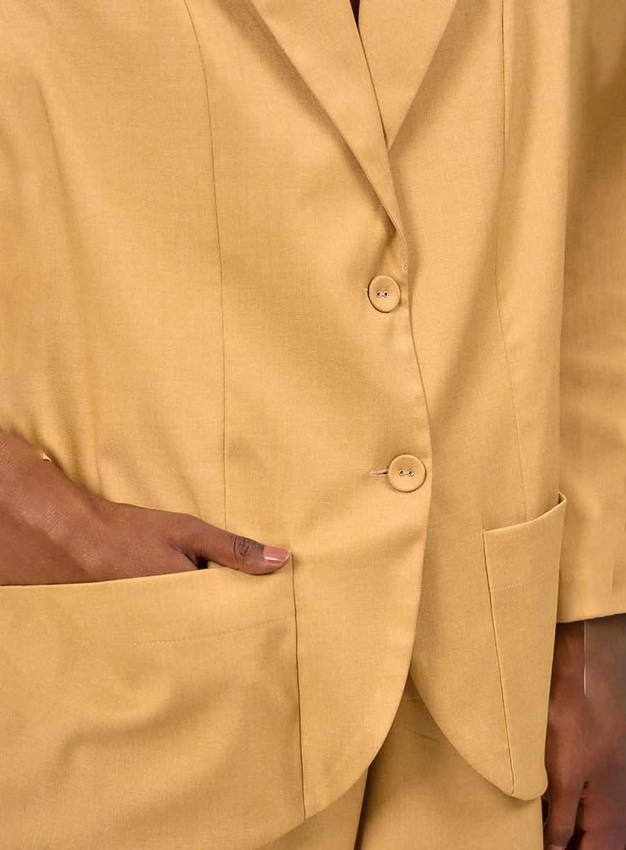 Blazer Feminino Com Abotoamento Duplo Bege Souisy