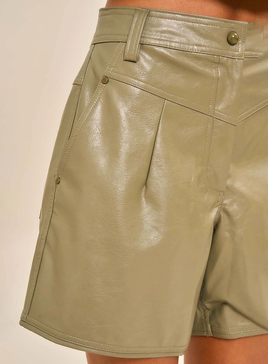 Short Com Cintura Alta Em Pu Verde Souisy