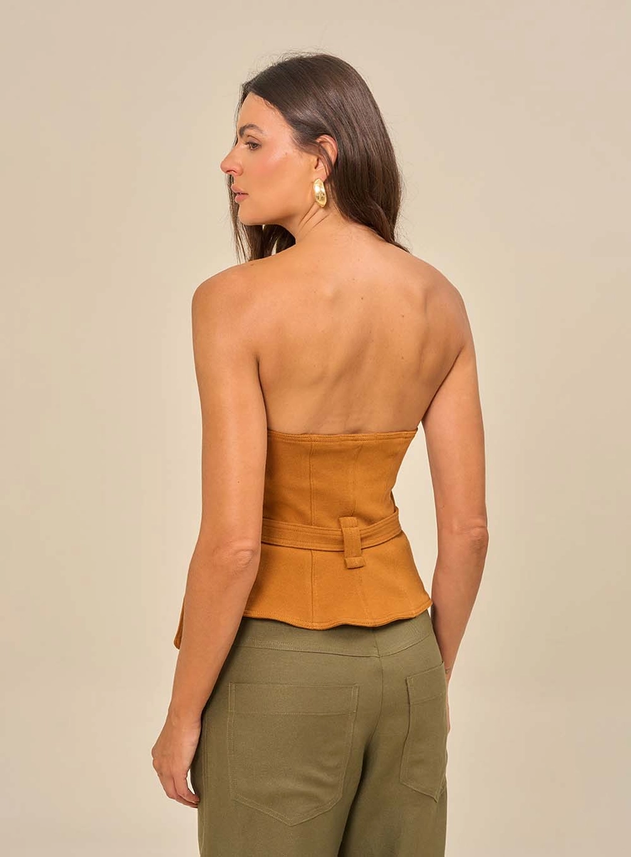 Blusa Feminina Estruturada Com Detalhe Em Metal Marrom Souisy
