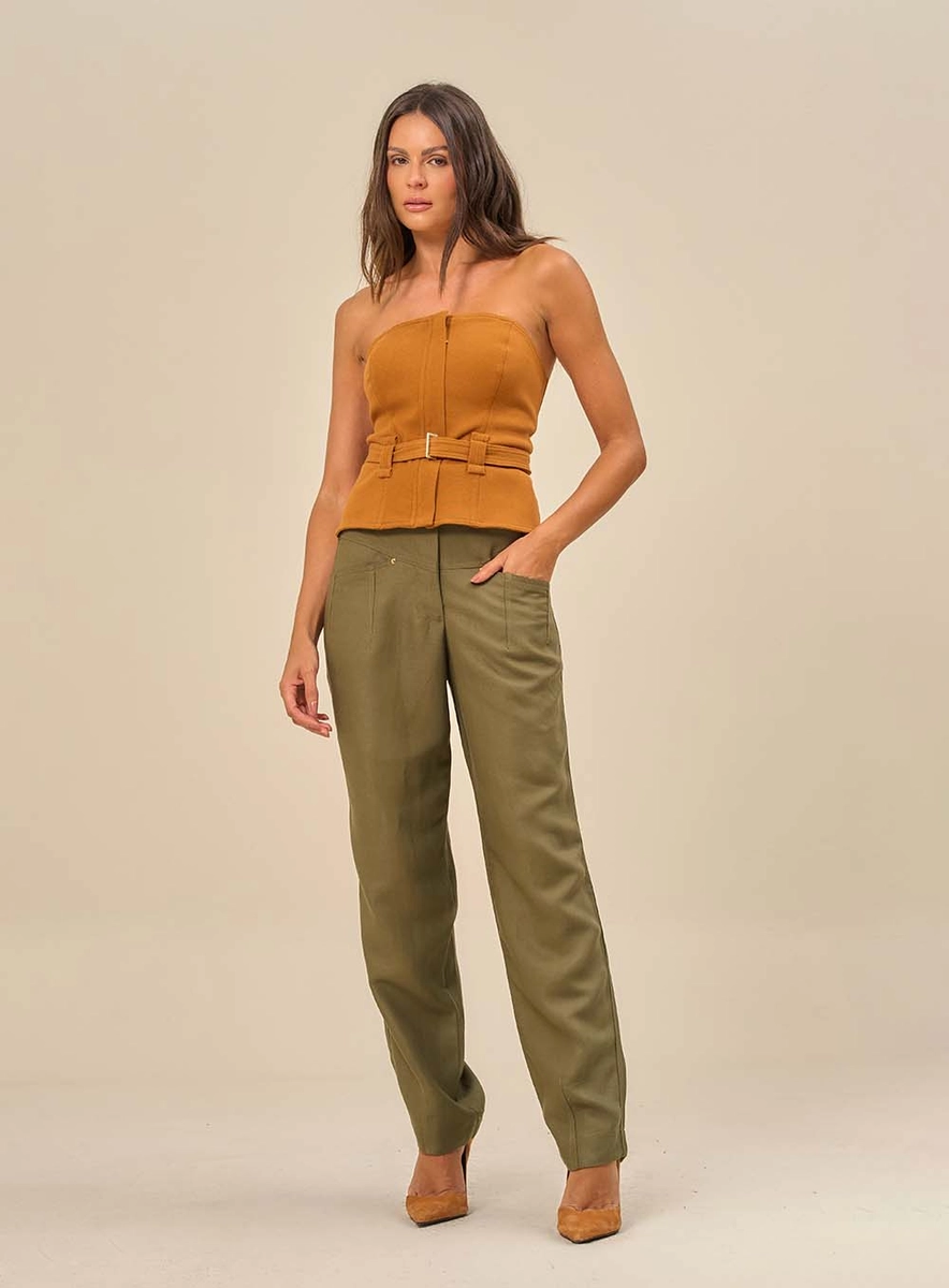 Blusa Feminina Estruturada Com Detalhe Em Metal Marrom Souisy
