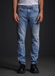 Calça Jeans Neaal Skinny Efeito Desbotado