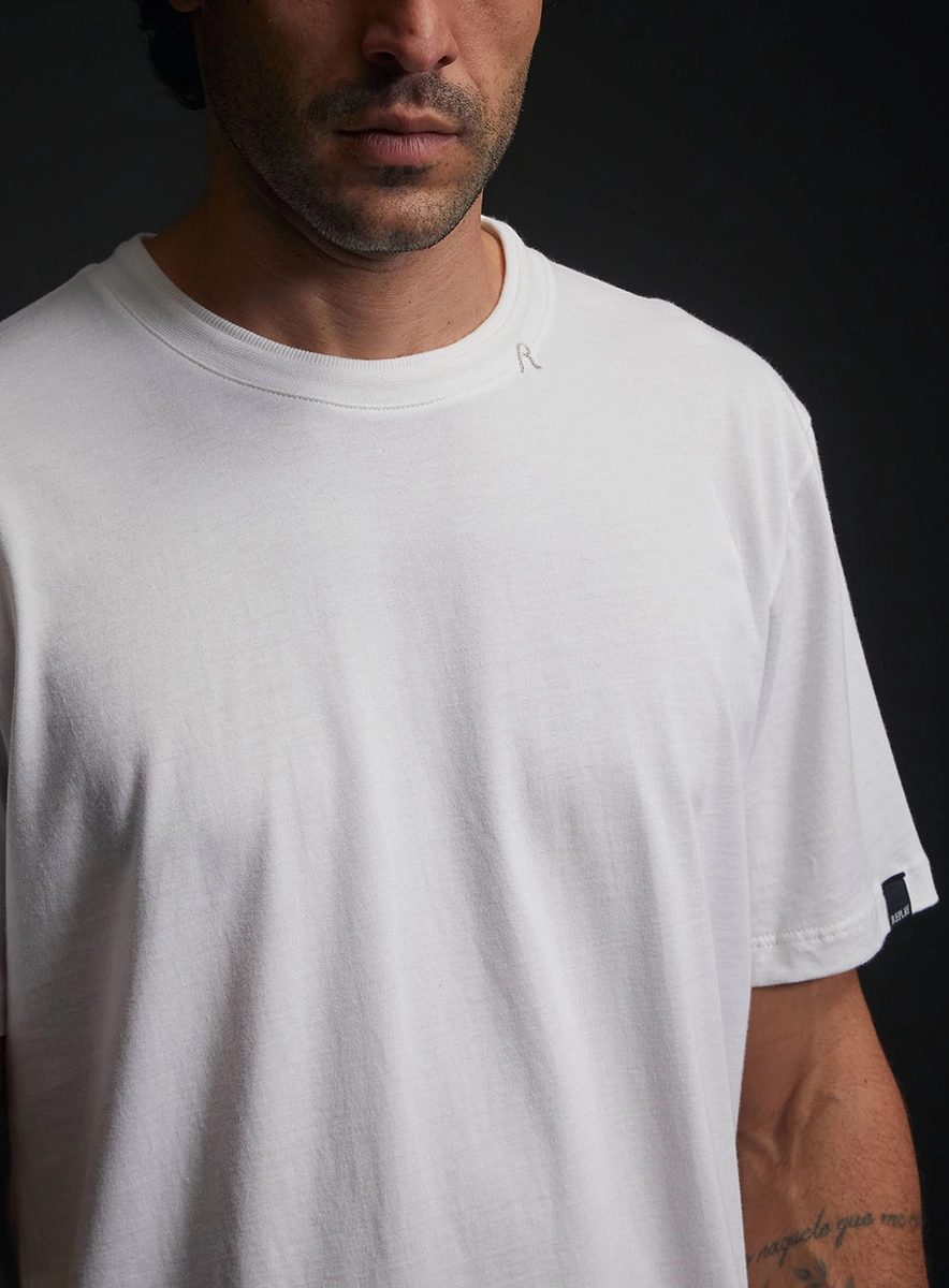 Camiseta Básica Regular Masculina Off Shell Lcecci