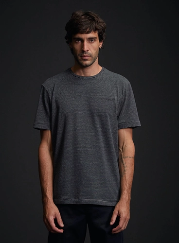 Camiseta Masculina Regular Listrada