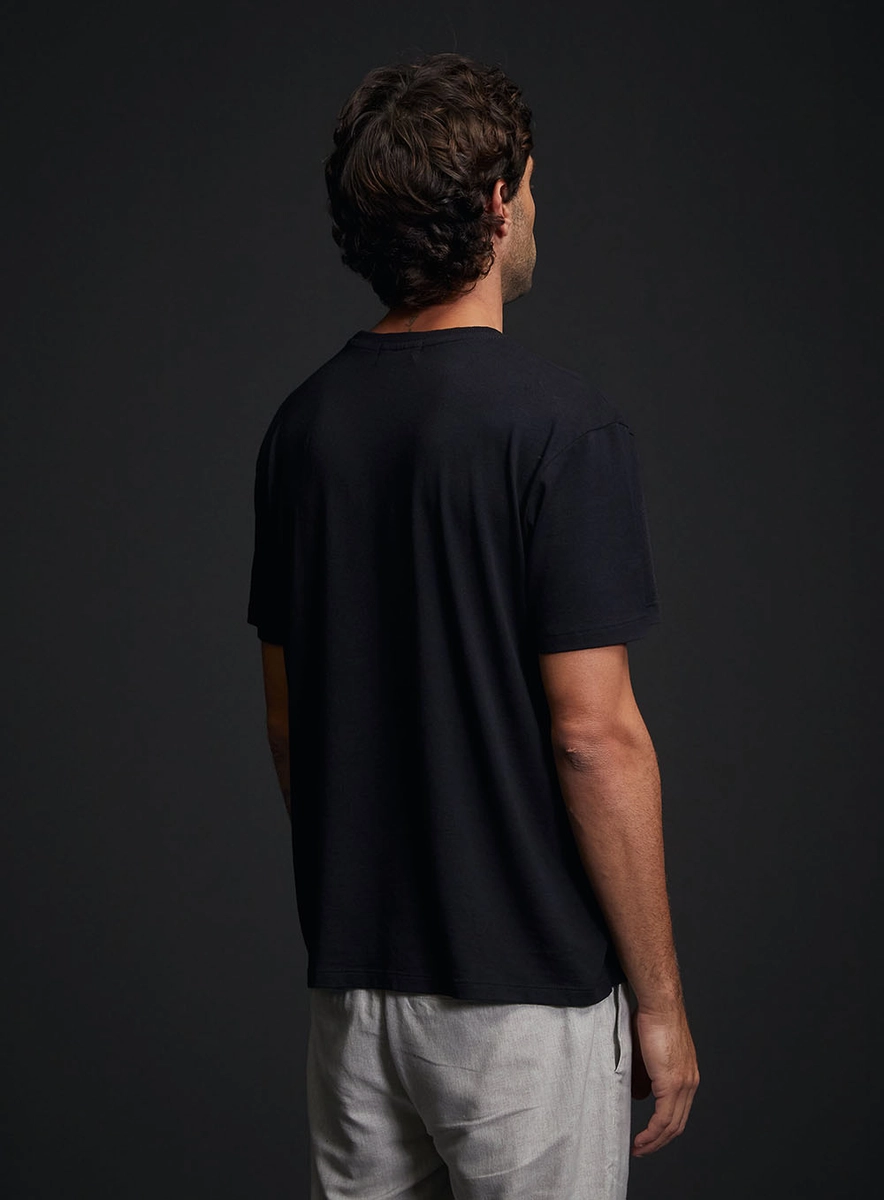 Camiseta Regular Com Estampa Preto Lcecci