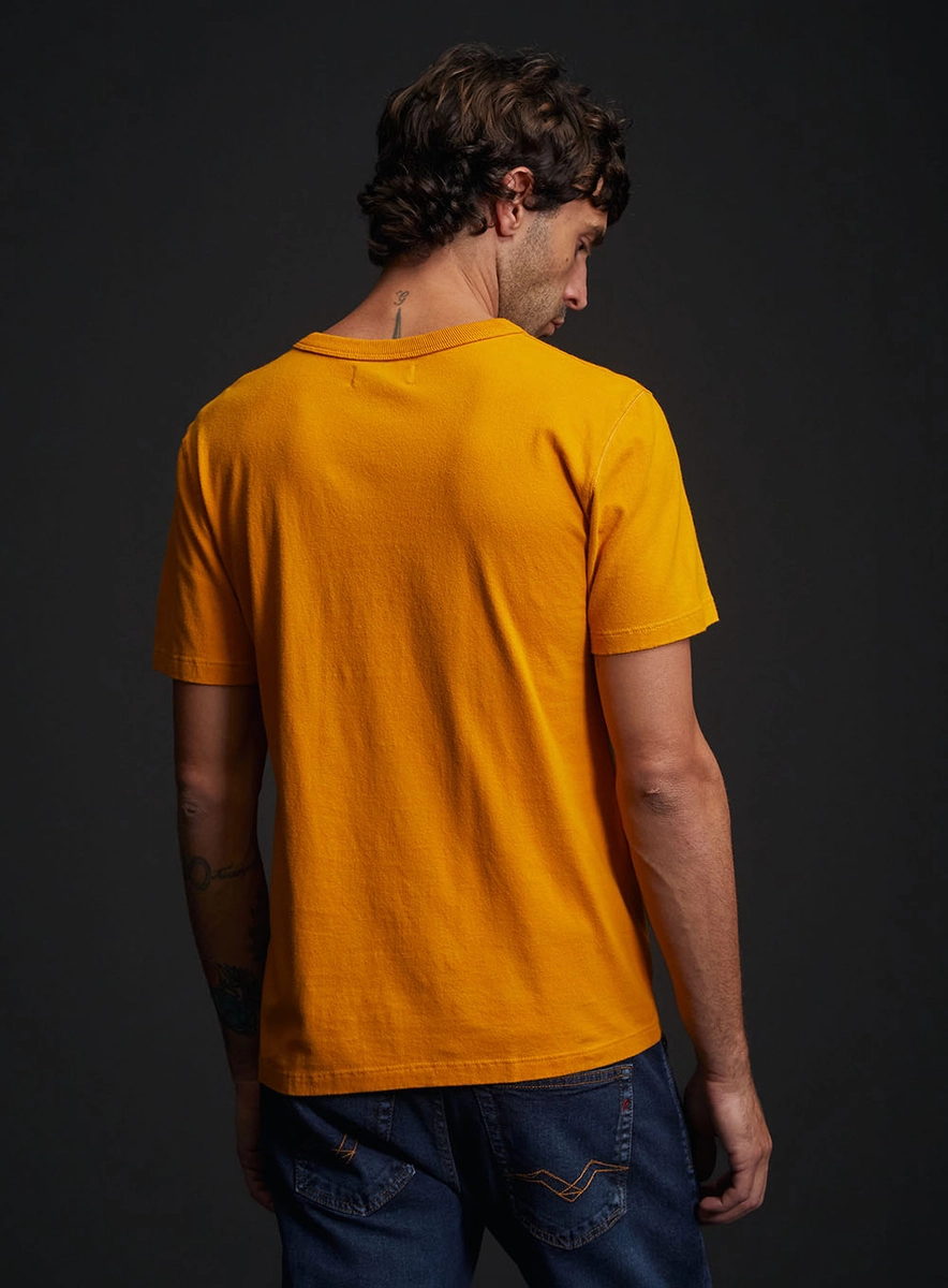 Camiseta Regular Com Est. 1981 Retro Amarelo Lcecci