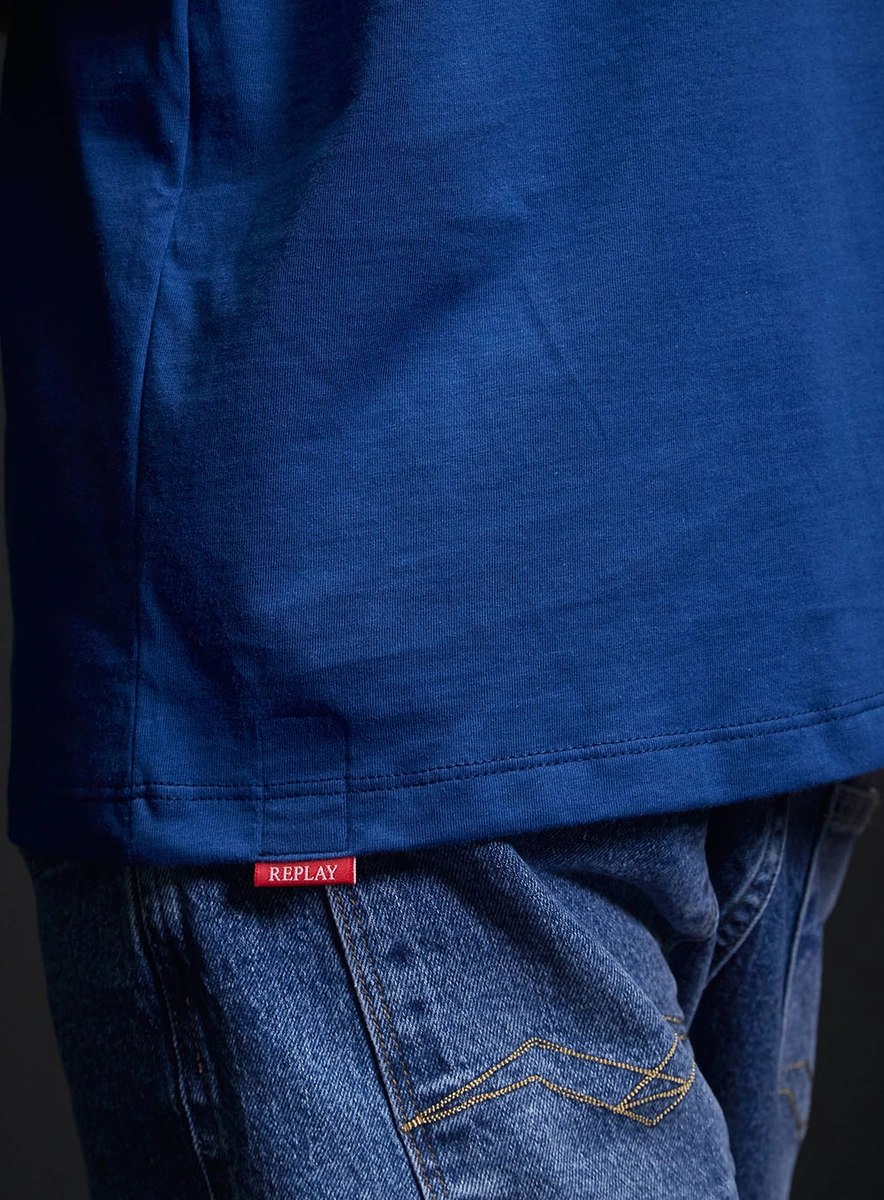 Camiseta Masculina Regular Com Bordado Minimalista Azul Lcecci