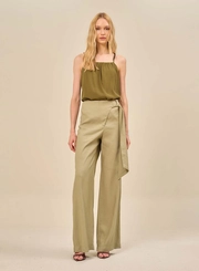 Calça Pantalona Transpassada Com Fivela